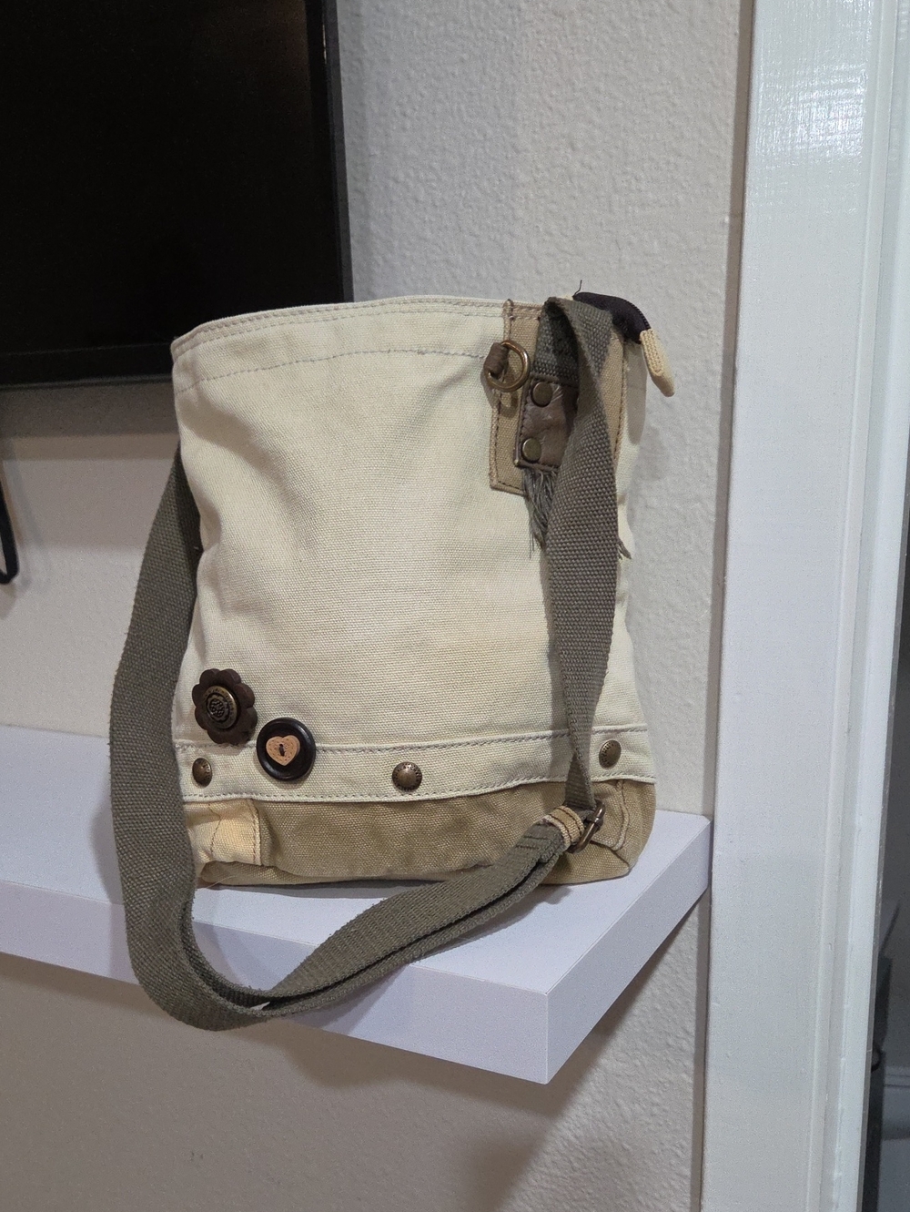 Chala Canvas Bucket Messenger Bag in Beige and Olive - Casual Everyday Tote